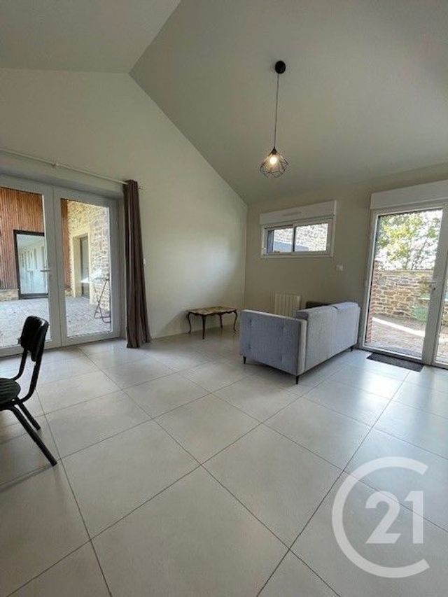 Appartement Studio &agrave; louer - 1 pi&egrave;ce - 38,07 m2 - Martigne Ferchaud - 35 - BRETAGNE