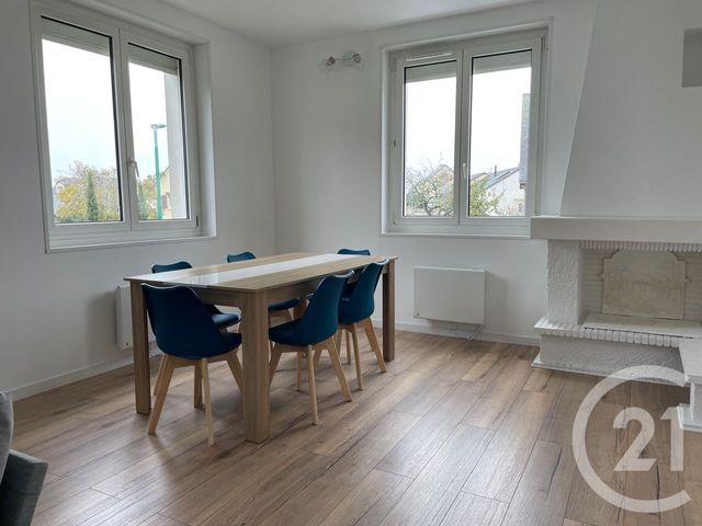 Appartement T4 &agrave; louer - 4 pi&egrave;ces - 64 m2 - Soudan - 44 - PAYS-DE-LOIRE