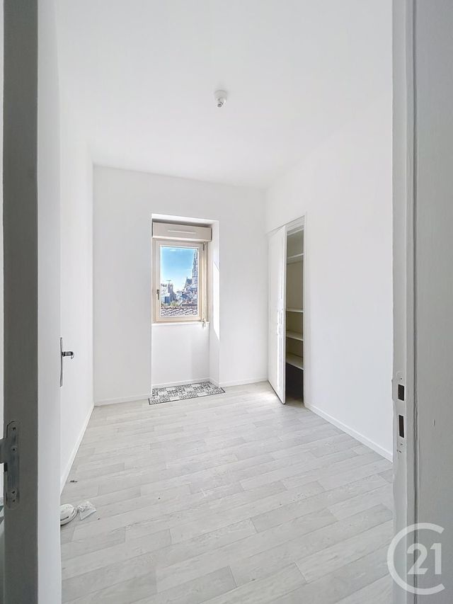 Appartement &agrave; louer - 3 pi&egrave;ces - 47,21 m2 - Chateaubriant - 44 - PAYS-DE-LOIRE