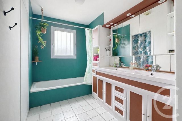 Maison &agrave; vendre - 6 pi&egrave;ces - 138 m2 - Montrevault Sur Evre - 49 - PAYS-DE-LOIRE