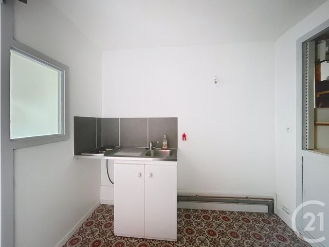 Appartement Local &agrave; louer - 1 pi&egrave;ce - 24 m2 - Ombree D Anjou - 49 - PAYS-DE-LOIRE
