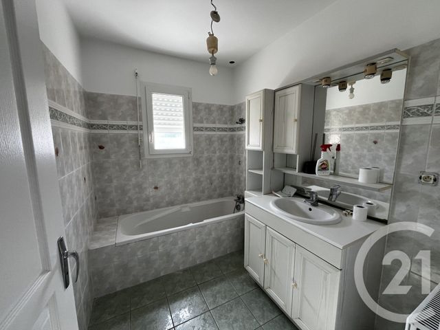 Maison &agrave; louer - 4 pi&egrave;ces - 92,50 m2 - Noyal Sur Brutz - 44 - PAYS-DE-LOIRE