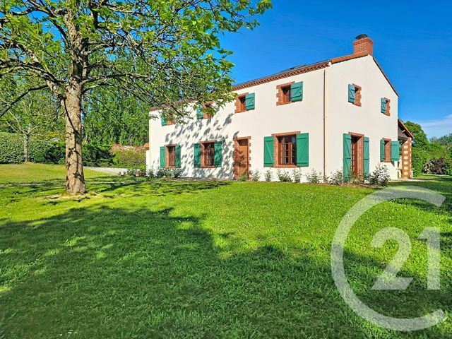 Maison &agrave; vendre - 10 pi&egrave;ces - 205 m2 - Montrevault Sur Evre - 49 - PAYS-DE-LOIRE