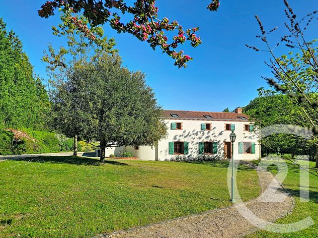 Maison &agrave; vendre - 10 pi&egrave;ces - 205 m2 - Montrevault Sur Evre - 49 - PAYS-DE-LOIRE